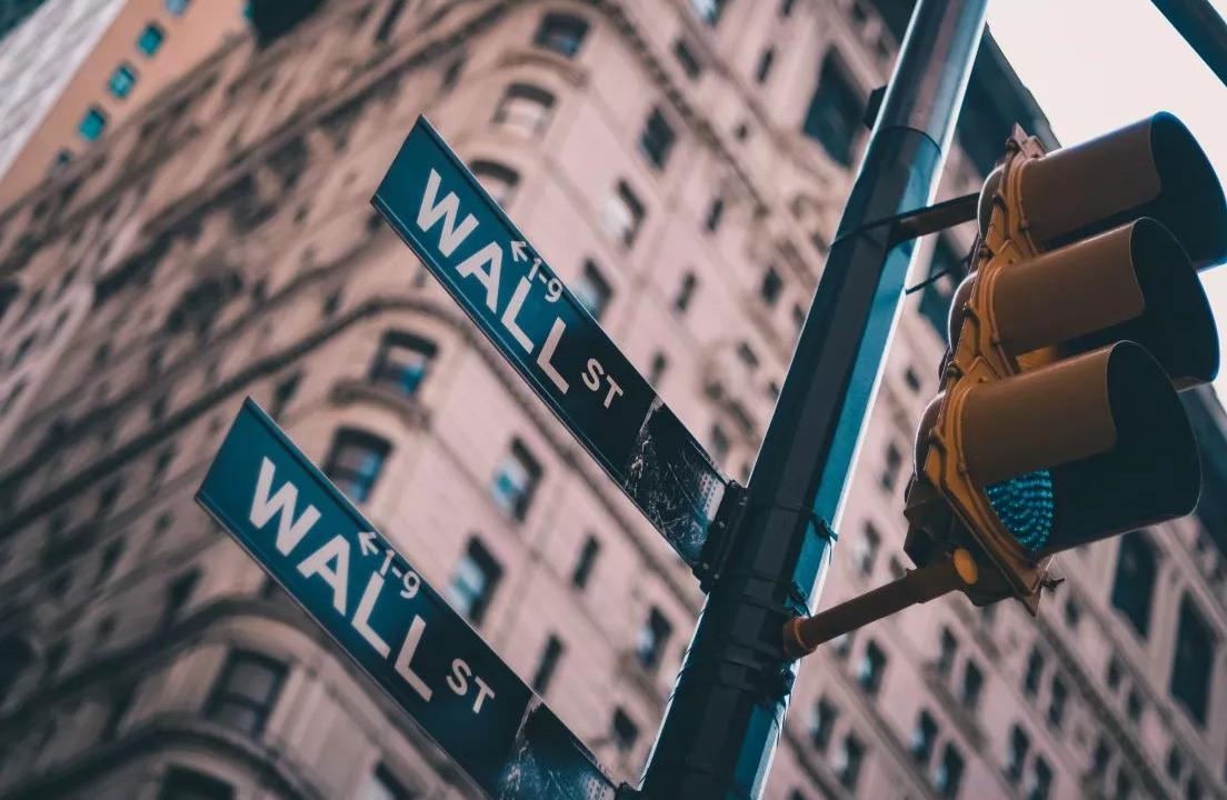 Photo of Wall Street signpost