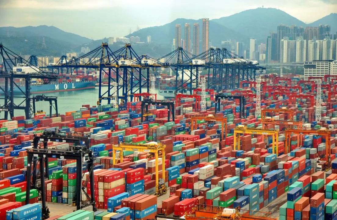 Photo of shipping containers at Hong Kong port